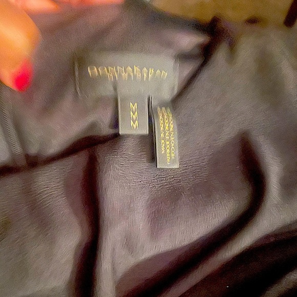 Donna Karan Black, Quiet Luxury, Sleeveless Dress (Med) with Front Gold Chain - Picture 11 of 12